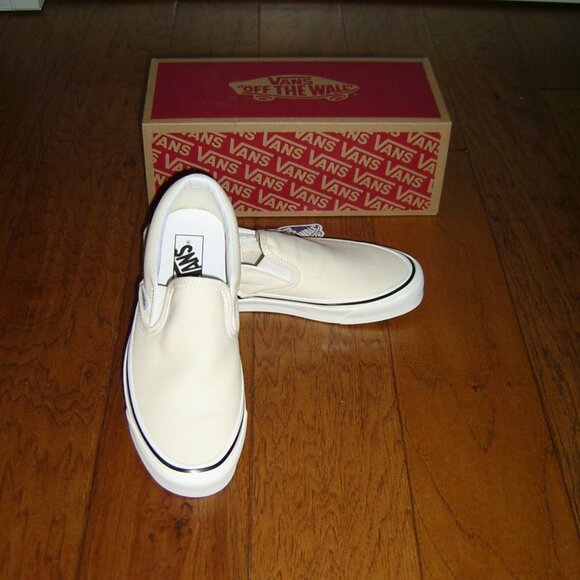Vans Off The Wall Unisex Shoes, Size 8.5 Womens, 7.0 Men, NEW IN BOX - Picture 1 of 6